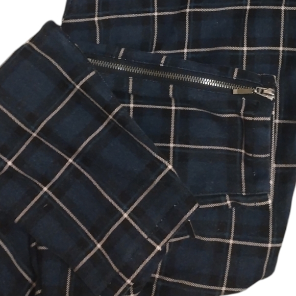 Torrid Cropped Plaid Zipper Embellished Jegging - Picture 5 of 7